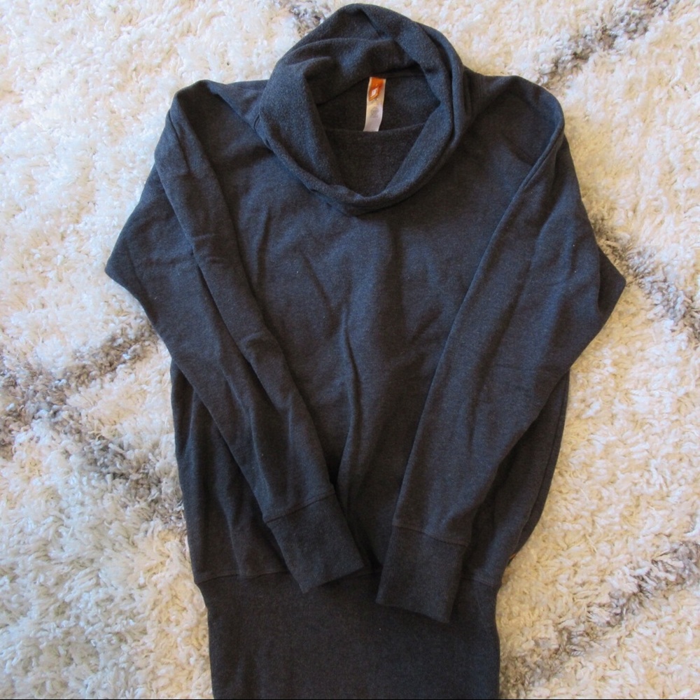 Lucy Activewear sweater